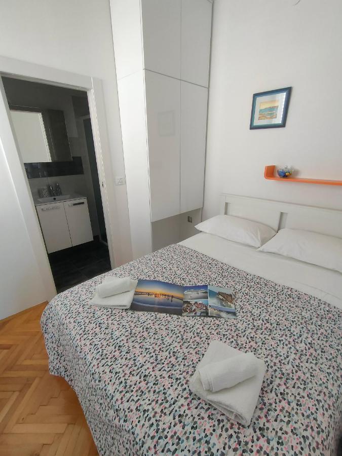 The Nice Dreams Studio Apartment ซาดาร์ ภายนอก รูปภาพ